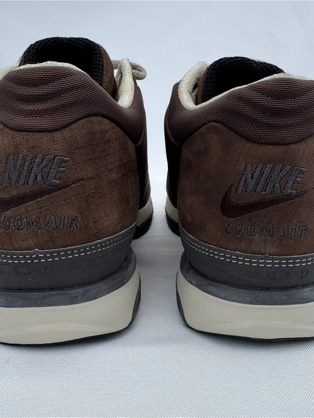 Nike Zoom Air Trainers Men’s Brown Leather Athletic Sneakers Sample size 9